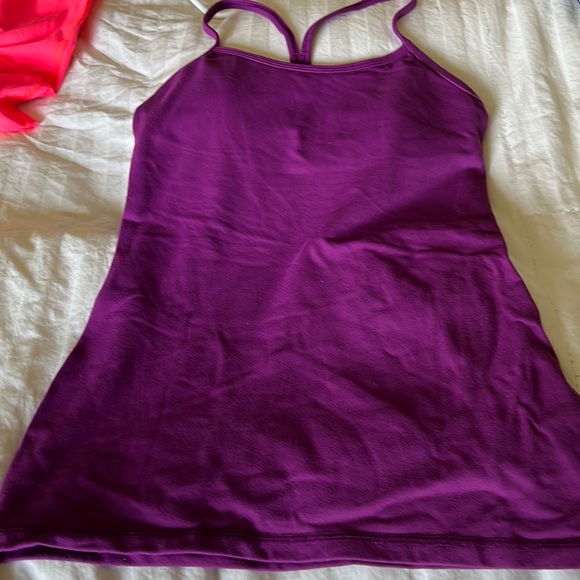 Lululemon yoga top - Picture 1 of 2